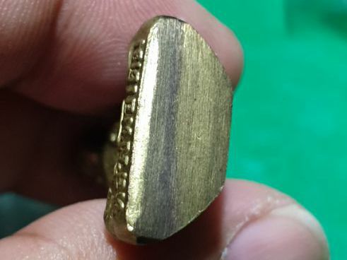 รูปเหมือนปั๊มหลวงพ่อเดิม ตอกโค้ตที่สังฆาฎิ ไม่ทราบวัด ปีที่ออก พระแท้ ปั๊มออกมาได้สวยมาก รูปที่ 3