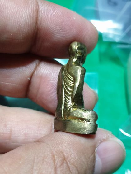 รูปเหมือนปั๊มหลวงพ่อเดิม ตอกโค้ตที่สังฆาฎิ ไม่ทราบวัด ปีที่ออก พระแท้ ปั๊มออกมาได้สวยมาก รูปที่ 16