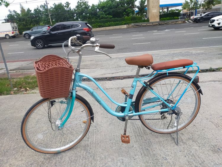 จักรยานแม่บ้าน ญี่ปุ่น คุณภาพดี ทรงวินเทจ เฟรมเหล็ก Hiten สีฟ้า เกียร์ชิมาโน 6 สปีด ตะกร้าหน้า+เบาะหลัง-อาน+บันใดสีน้ำตาล ไฟดุมหน้าแบบออโต้อ รูปที่ 4