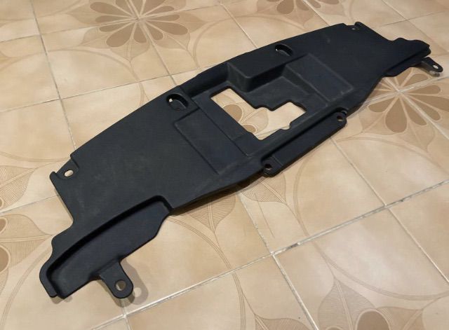 แผ่นปิดคานหน้า ห้องเครื่อง Toyota Fortuner REVO โฉมปัจจุบัน ของแท้ มือสอง สภาพดี Part no. 8X0857086A รูปที่ 2