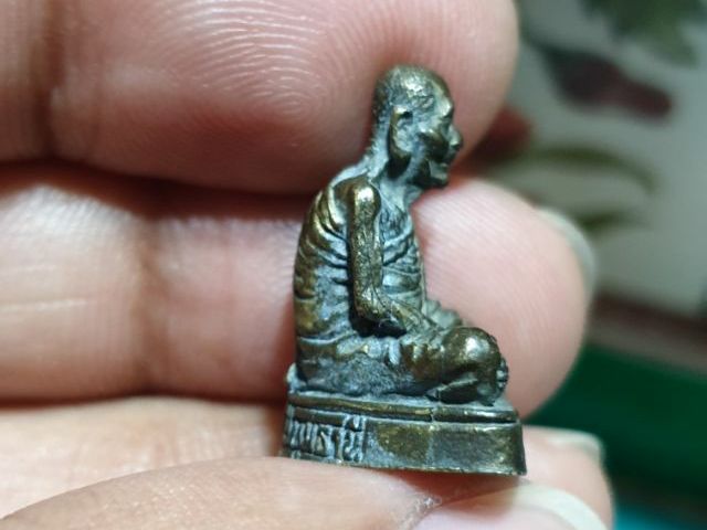 รูปหล่อหลวงพ่อจู งานทำบุญอายุครบ96ปี วัดเขียนเขต ปทุมธานี ปี36 รูปที่ 3