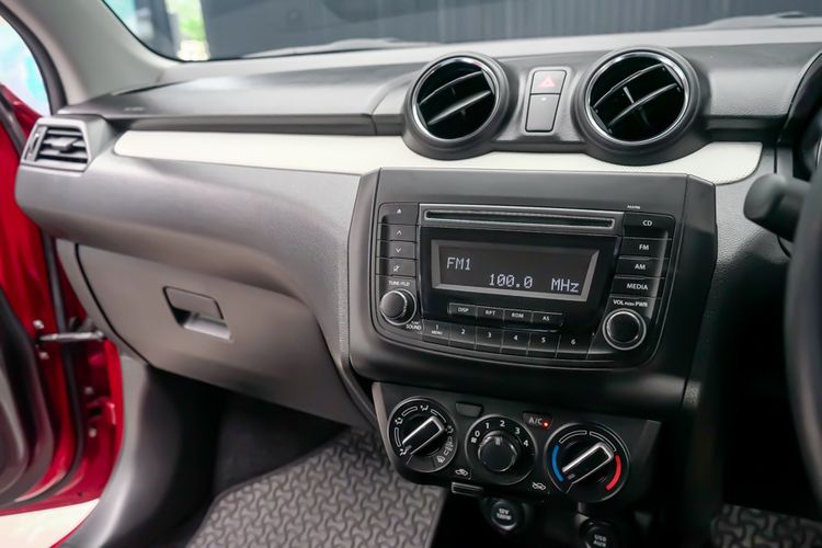 Suzuki Swift 2019 1.2 GL Sedan เบนซิน ไม่ติดแก๊ส เกียร์อัตโนมัติ แดง รูปที่ 2