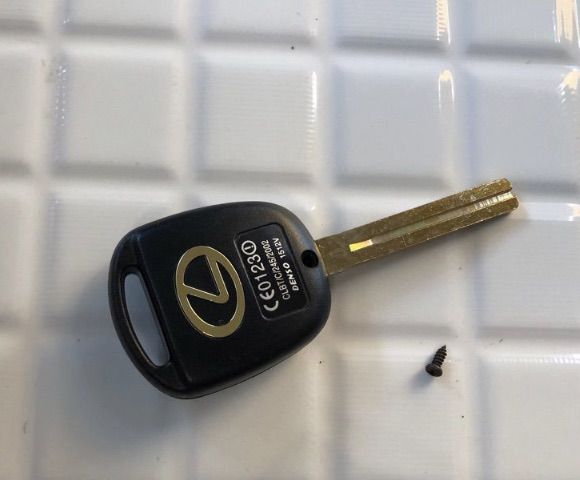 กรอบกุญแจรีโมท Lexus 2 ปุ่ม และ 3 ปุ่ม LS400 LS430 ES300 GS300 RX300 LX470 รูปที่ 9