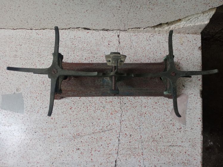 ตาชั่งเก่าโบราณ รูปที่ 2