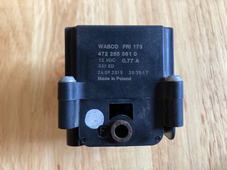 Air Suspension ช่วงล่างถุงลม Solenoid Valve BMW F01 F02 F11 Estate Part no. 4722555610 37206789450 ของแท้ มือสอง รูปที่ 3