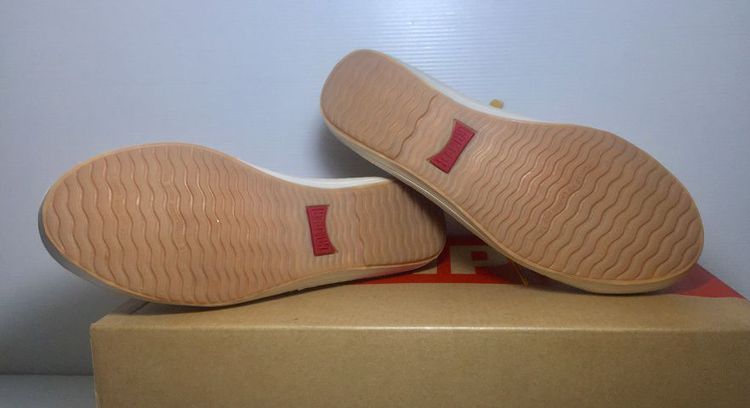 CAMPER Sneakers 36EU(23.5cm) ของแท้ มือ 2 รุ่น imar, รองเท้า CAMPER หนังแท้ พื้นเต็มเหมือนใหม่ ไม่มีรอยขีดข่วนใดๆ มีตำหนิเล็กน้อย ไม่เสียหาย รูปที่ 10