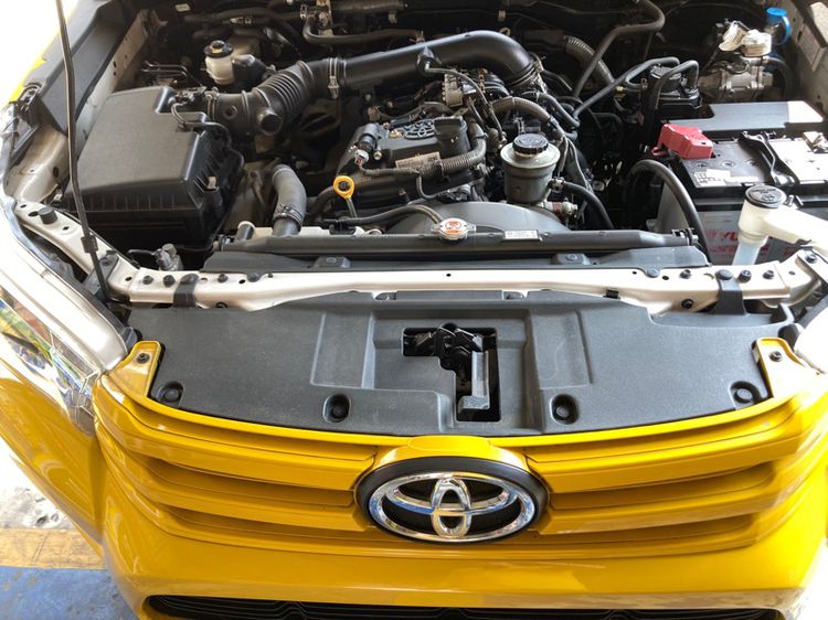 แผ่นปิดคานหน้า ห้องเครื่อง Toyota Fortuner REVO โฉมปัจจุบัน ของแท้ มือสอง สภาพดี Part no. 8X0857086A รูปที่ 7