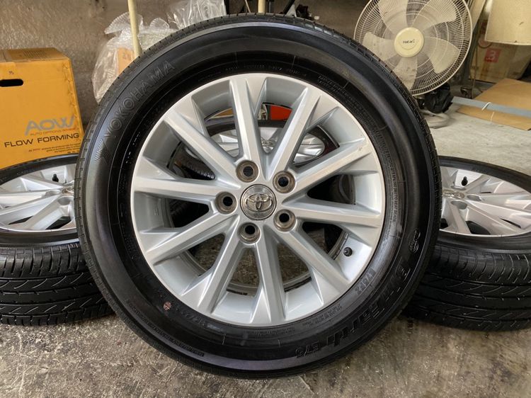 แม็ก TOYOTA CAMRY ขอบ 16” ยาง YOKOHAMA 21560R16 ปี 20 ดอกยางสวยพร้อม