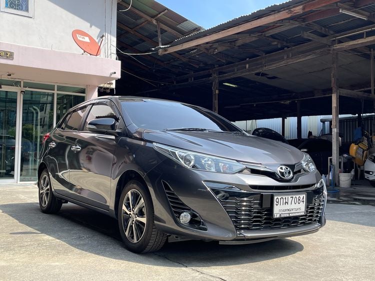 Toyota Yaris 2020 1.2 High Sedan เบนซิน ไม่ติดแก๊ส เกียร์อัตโนมัติ เทา รูปที่ 1