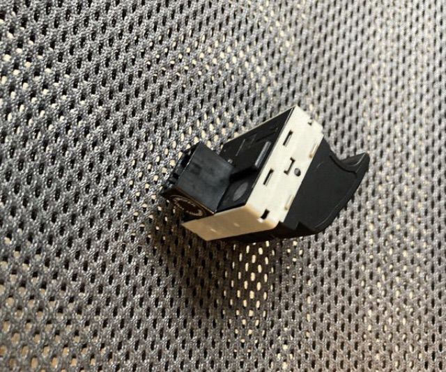 หัวเกียร์ เกียร์ออโต้ Volkswagen Caravelle T5 TDi V6 สวิตกระจก กุญแจสำรอง รูปที่ 10