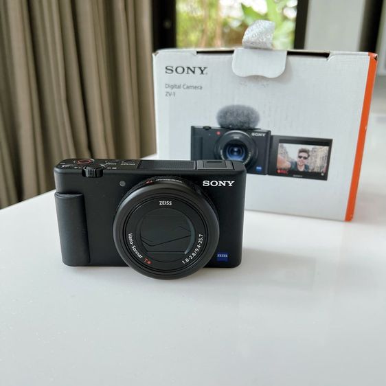กล้อง Sony ZV1 ตัวเด็ดสาย Vlog สายรีวิว กล่องอุปกรณ์ครบ มือสอง สภาพใหม่มากๆ