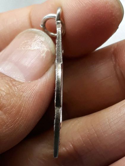 เหรียญหลวงพ่อธรรมจักรหลวงปู่ศุข รูปที่ 3