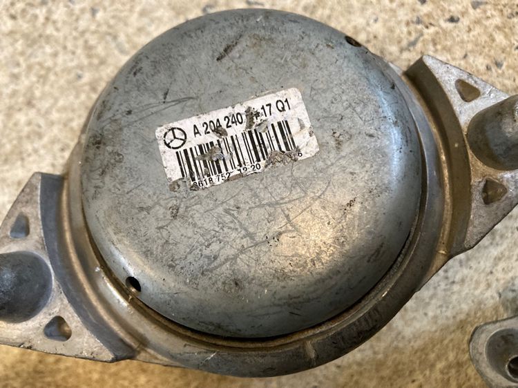 Benz W204 W212 W207 ยางแท่นเครื่อง แท่นเกียร์ ของแท้มือสอง สภาพดีทุกตัว W204 W212 W207 รุ่น 4 สูบ M271 EVO 6 สูบ M272 CDi , Blutec Hybrid รูปที่ 7