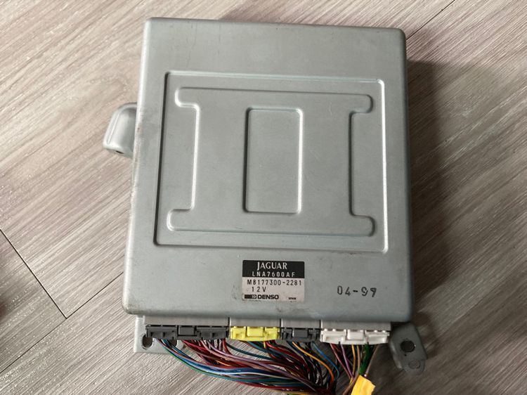 กล่องECU Jaguar XJ6 Daimler X300 มือสอง กล่องเกียร์ กล่อง ABS กล่อง Central lock  กล่องไฟหน้า กล่องสมองเครื่องยนต์ พวงมาลัยไฟฟ้า  กล่องฟิวส์ รูปที่ 14