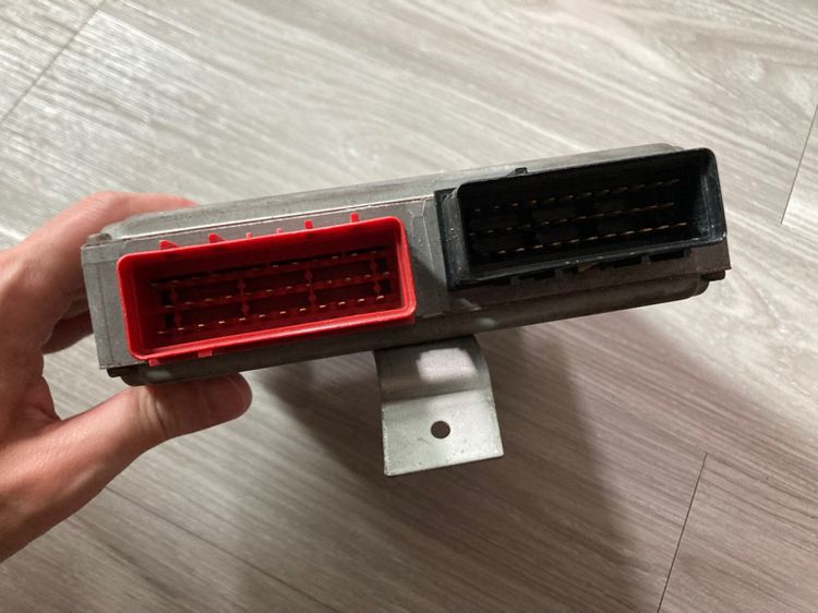 กล่องECU Jaguar XJ6 Daimler X300 มือสอง กล่องเกียร์ กล่อง ABS กล่อง Central lock  กล่องไฟหน้า กล่องสมองเครื่องยนต์ พวงมาลัยไฟฟ้า  กล่องฟิวส์ รูปที่ 16