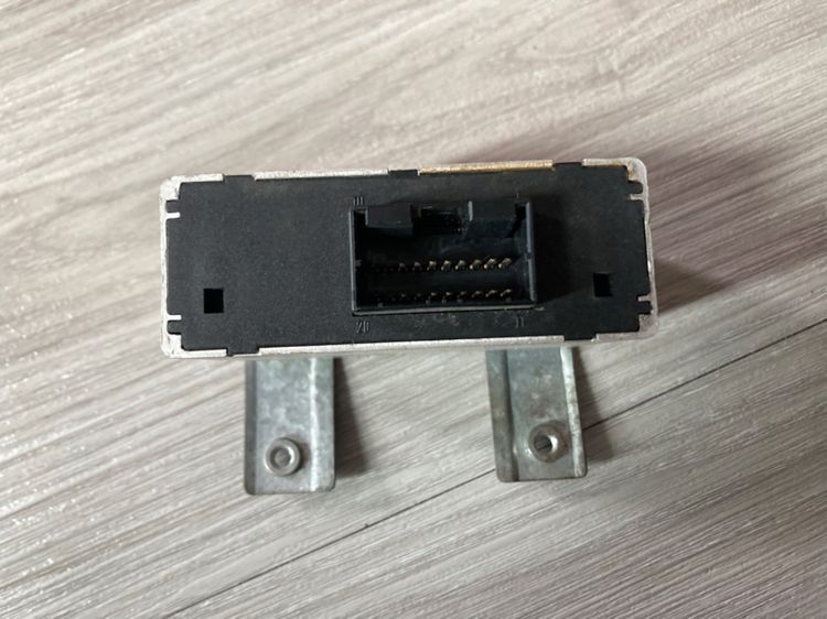 กล่องECU Jaguar XJ6 Daimler X300 มือสอง กล่องเกียร์ กล่อง ABS กล่อง Central lock  กล่องไฟหน้า กล่องสมองเครื่องยนต์ พวงมาลัยไฟฟ้า  กล่องฟิวส์ รูปที่ 3