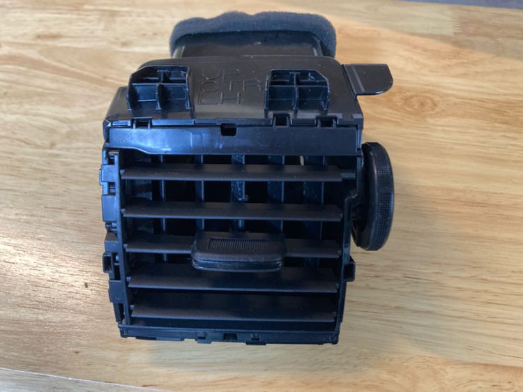 ช่องแอร์ซ้าย โช๊คฝาท้าย X Trail T30 รุ่นปี 2003-2012 1 คู่ และ ช่องแอร์ ซ้าย L รูปที่ 12