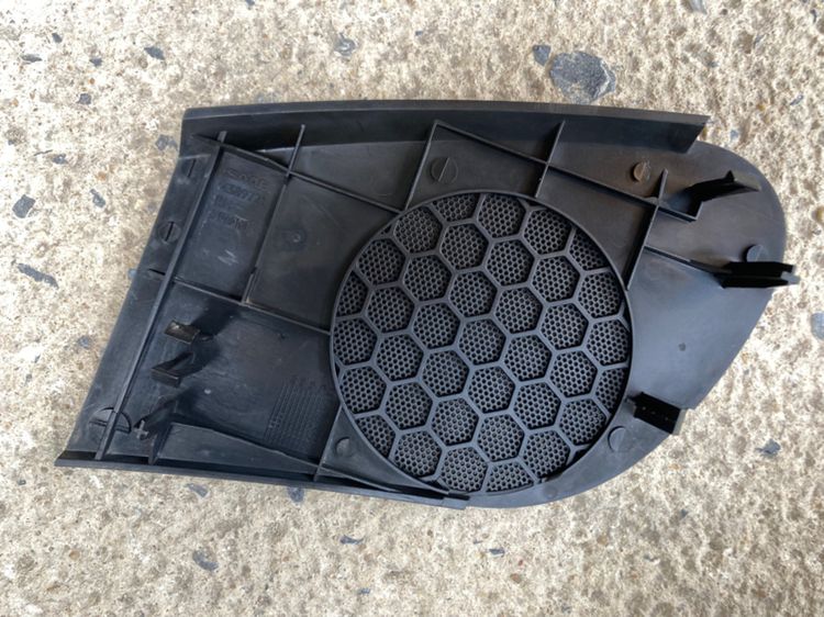 คอนโซลกลาง SAAB 900s พร้อมจุดบุหรี่ เขี่ยบุหรี่ Relay ฝาลำโพงประตูหน้าขวา ฝั่งคนขับ ทั้งหมดตามรูป มือสอง รูปที่ 11