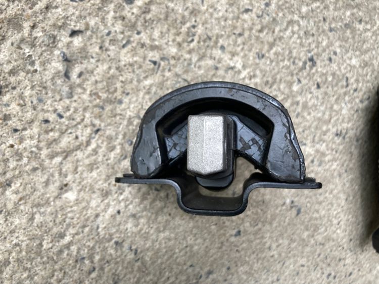 อะไหล่ Benz W202 แผงปุ่มควบคุมแอร์ สวิตปุ่มแยกขายเป็นปุ่มได้ครับ ที่เขี่ยบุหรี่แบบกดกระเด้ง ยางแท่นเกียร์ แผงไฟท้ายขวา กล่อง Engine ABS รูปที่ 9