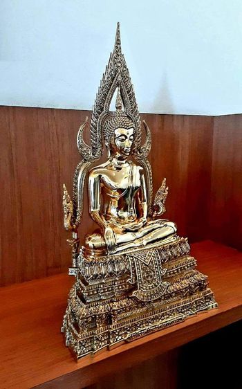 สมเด็จองค์ปฐม หน้าตัก10นิ้ว วัดพุทธพรหมยาน เหนื้อทองเหลืองปัดเงาสวยงามมาก รูปที่ 3