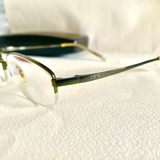 HUGO BOSS Semi Rimless แว่นตา แว่นกันแดด กรอบแว่นสายตา รูปที่ 4