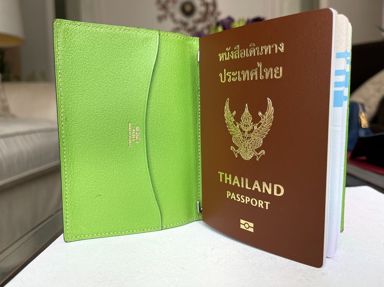 Hermes แท้ Agenda cover - Passport cover 2 สี 2 ใบ สภาพดี มีกล่องครับ+++ รูปที่ 2