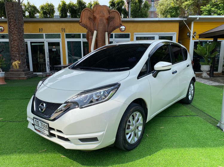 Nissan Note 2020 1.2 V Sedan เบนซิน ไม่ติดแก๊ส เกียร์อัตโนมัติ ขาว