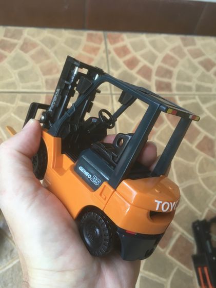 โมเดลรถยก Toyota แท้มือสอง รูปที่ 8