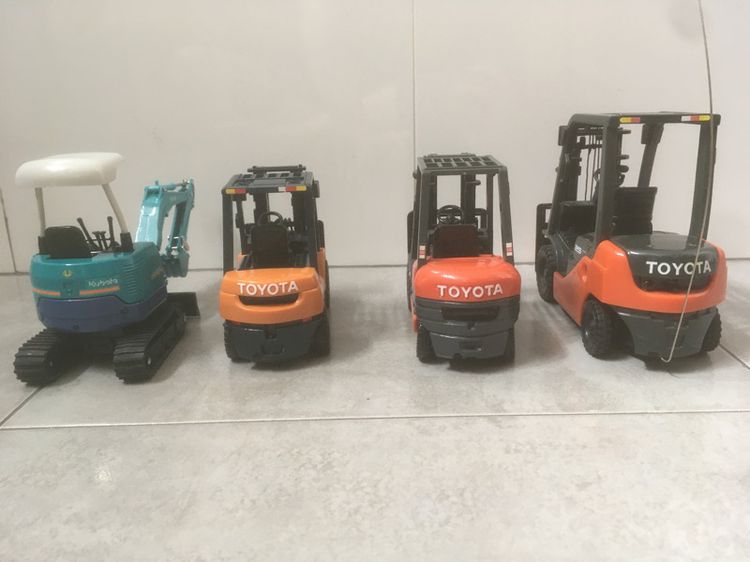 โมเดลรถยก Toyota แท้มือสอง รูปที่ 4