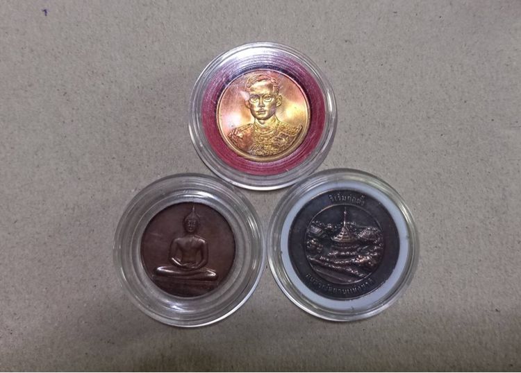 เหรียญไทย (TIK-0012)เหรียญที่ระลึก 3 เหรียญ 3 วาระ 1. พระพุทธสิหิงส์ 2.ร.9 กาญจนาภิเษก 3.ที่ระลึกก่อตั้งอนุสรณ์สถานแห่งชาติ