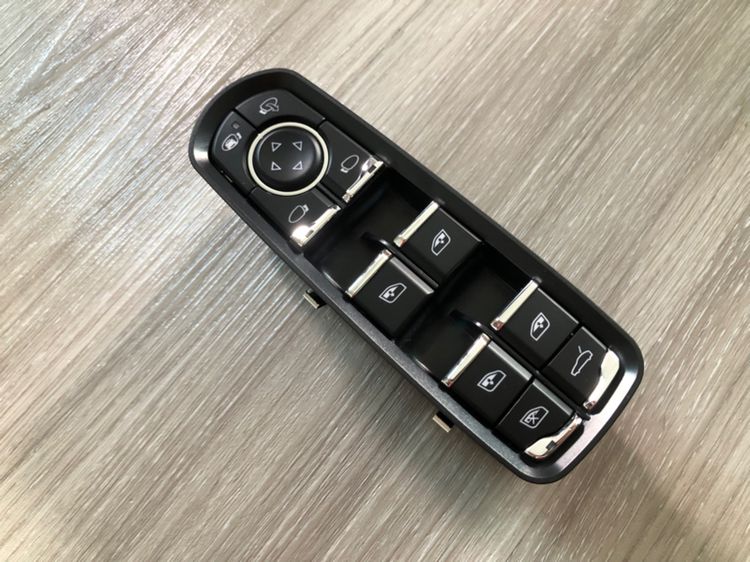 Porsche สวิตกระจก Cayenne Macan และ Panamera เลข 718 ติดฝาท้าย Cayman, Boxster ไฟทับทิมกันชนหลัง รูปที่ 6