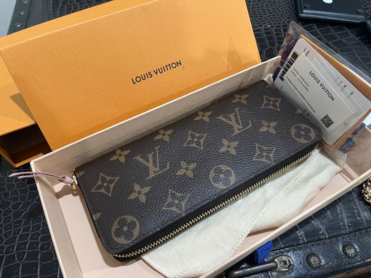 LV CLEMENCE USED LIKE NEW