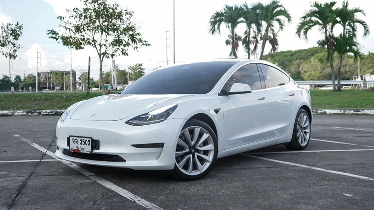 รถ Tesla Model-3 Long Range 4WD สี ขาว