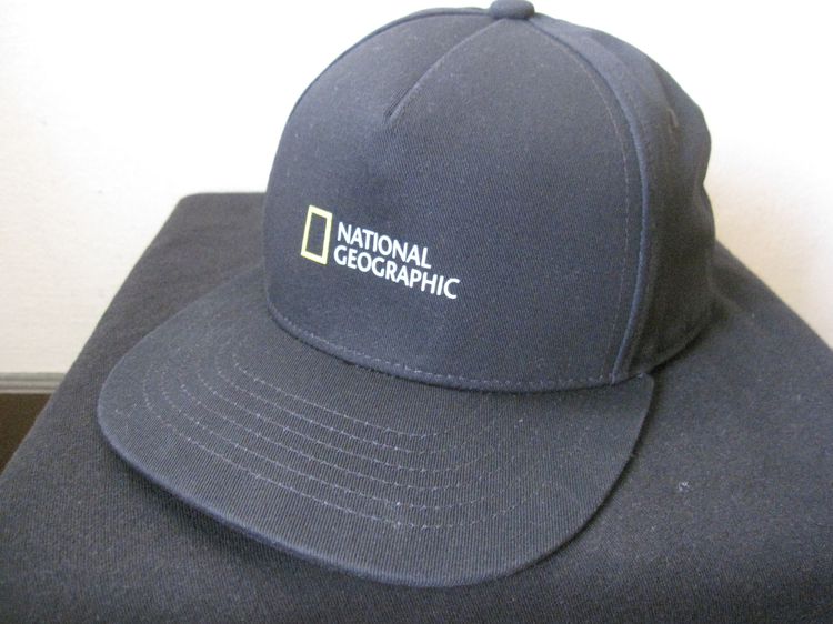 หมวก Vans X National Geographic