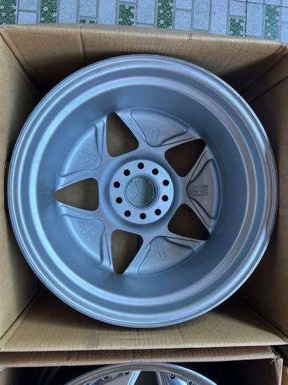 ล้อแท้ keskin Germany Vip ขอบ18 ปัดเงาใหม่ ล้อ8.5 et15 ล้อ5รู112 5รู120 ตรงรุ่น สภาพเก่าเก็บยังสวยไม่คดไม่ดุ้ง ยกชุด 19900 รูปที่ 9