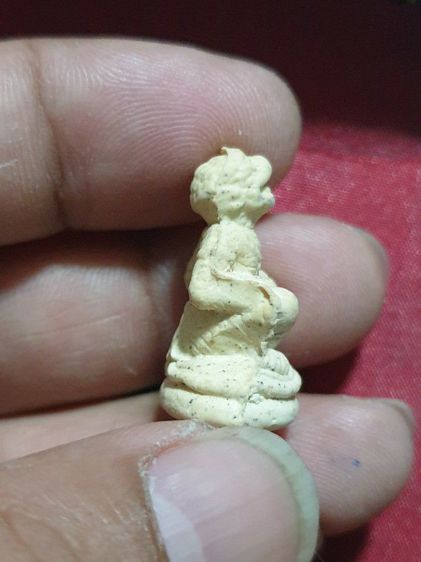 หนุมาน ชินะฤทธิ์ ชินบัญชร รุ่นแรก ลป.บัว ถามโก วัดศรีบูรพาราม จ.ตราด ออกวัดบัว จ.นนทบุรี ปี 2553

 รูปที่ 5