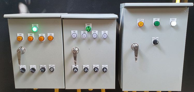 ตู้ควบคุมรดน้ำอัตโนมัติ ตู้ควบคุมปั้มน้ำ สปริงเกลอร์ ตู้ไฟสนาม