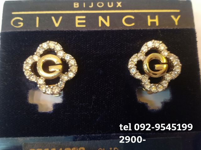 เครื่องประดับ Givenchy รับประกันของแท้  มีแบบให้เลือก หลายแบบค่ะ มีต่างหู สร้อยข้อมือ สร้อยคอ ราคาแบบอื่นๆแจ้งไว้บนภาพค่ะ สนใจสอบถามได้ค่ะ รูปที่ 7