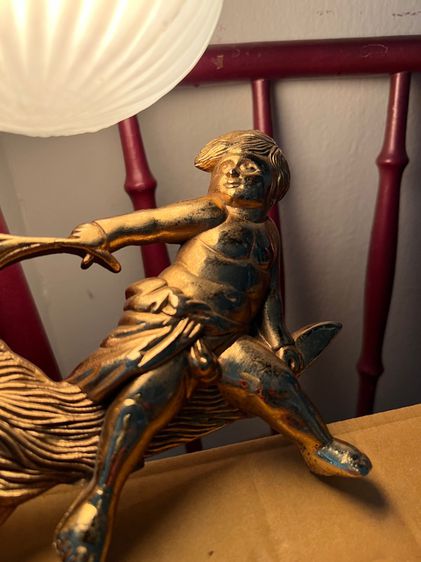 โคมไฟทองเหลืองเก่า รูปที่ 3