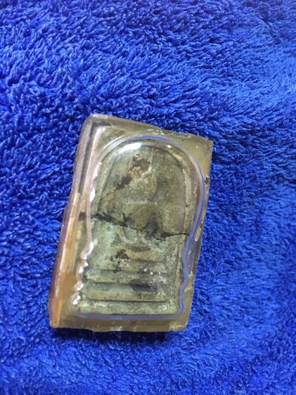 สมเด็จพิมพ์วัดระฆังเจดีย์สภาพหักตามรูปที่ลงไว้ รูปที่ 2