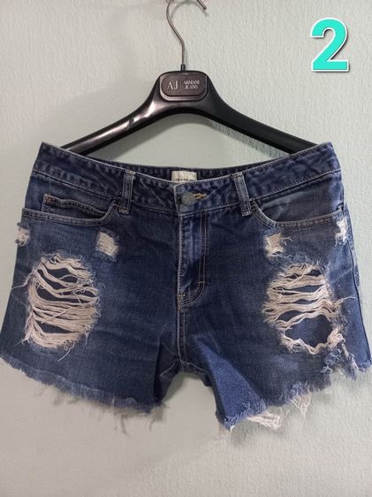 🎉🎉 👖 กางเกงยีนส์ รูปทรงสวยเพิ่มบุคลิกให้ดูดีและทันสมัย 🌈💥มี 3️⃣ แบบ💥🎊ให้เลือก แบบไหนที่ใช่ เลือกกันได้เลย🥰😍 รูปที่ 3