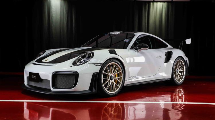 รถ Porsche 911 GT2 RS 3.8 สี ขาว
