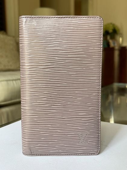 หนังแท้ ไม่ระบุ อื่นๆ Louis Vuitton แท้ Agenda Cover - Passport Holder ลายไม้ Epi สี Lilac สภาพดี+++
