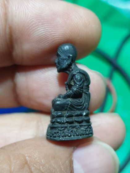 รูปหล่ออุดกริ่งหลวงปู่ทวด วัดช้างให้ จ.ปัตตานี ปี ๒๕๒๗ สวย ไม่ผ่านการใช้ รูปที่ 4