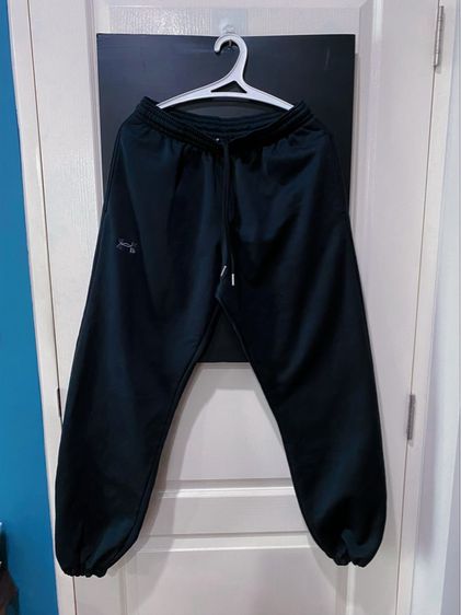 กางเกงวอร์มสีดำ แบรนด์ Under armour รูปที่ 2
