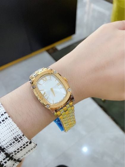 นาฬิกาข้อมือ ผู้หญิง ตัวเรือน 2K สีทอง  ขนาด 33 mm ระบบถ่าน รูปที่ 3