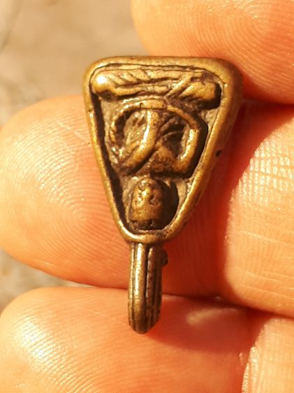 เหรียญหล่อโบราณ จอบเล็ก หลวงพ่อเงิน วัดบางคลาน จ.พิจิตร รุ่นแรก พิมพ์แข้งติด ปี24xx กว่า เนื้อทองผสม ผิวเดิม เนื้อเหยี่ยว ย่น พรุน ตะไบหยาบ  รูปที่ 8