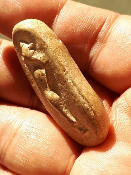 พระวัดพลับ พิมพ์วันทา เนื้อผง มวลสารนั้น สุดจะเข้มข้น แก่มวลสารดูจัดจ้าน พิมพ์คน ชัด ลึก สภาพเดิมไม่ผ่านการ เก่า แท้ แปลก หายาก ไม่รู้ปี รูปที่ 4