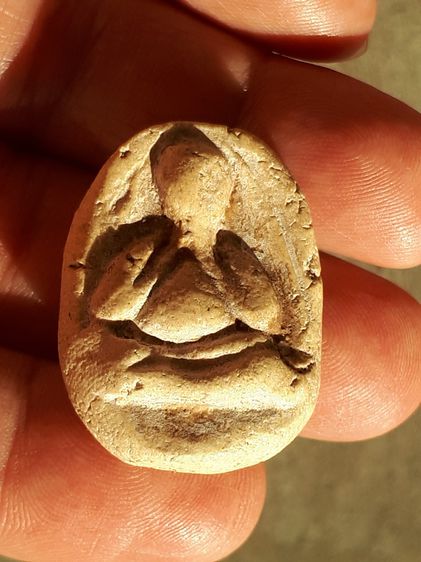 พระปิดตา หลังอูม เนื้อผง มวลสารเข้มข้น แก่มวลสารดูจัดจ้าน พิมพ์คน ชัด ลึก พิมพ์สวย มีความสวยงาม สภาพเดิมไม่ผ่านการ เก่า แท้ แปลก หายาก ไม่รู รูปที่ 5