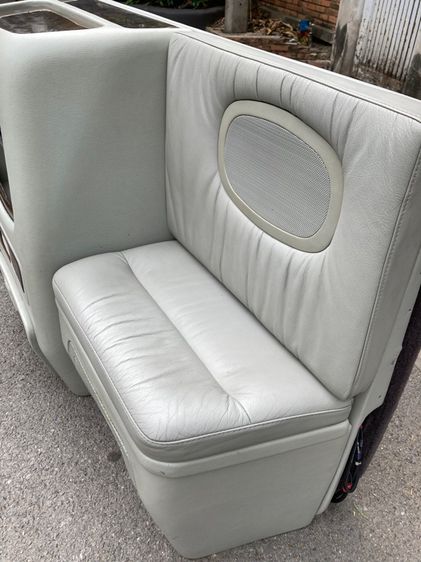 เคาท์เตอร์กั้นกลาง ตู้ Volk Caravelle Transporter พร้อมชุด Home Theater TV Slideไฟฟ้าปรับขึ้น-ลง DVD CD MP3 Pioneer รูปที่ 6